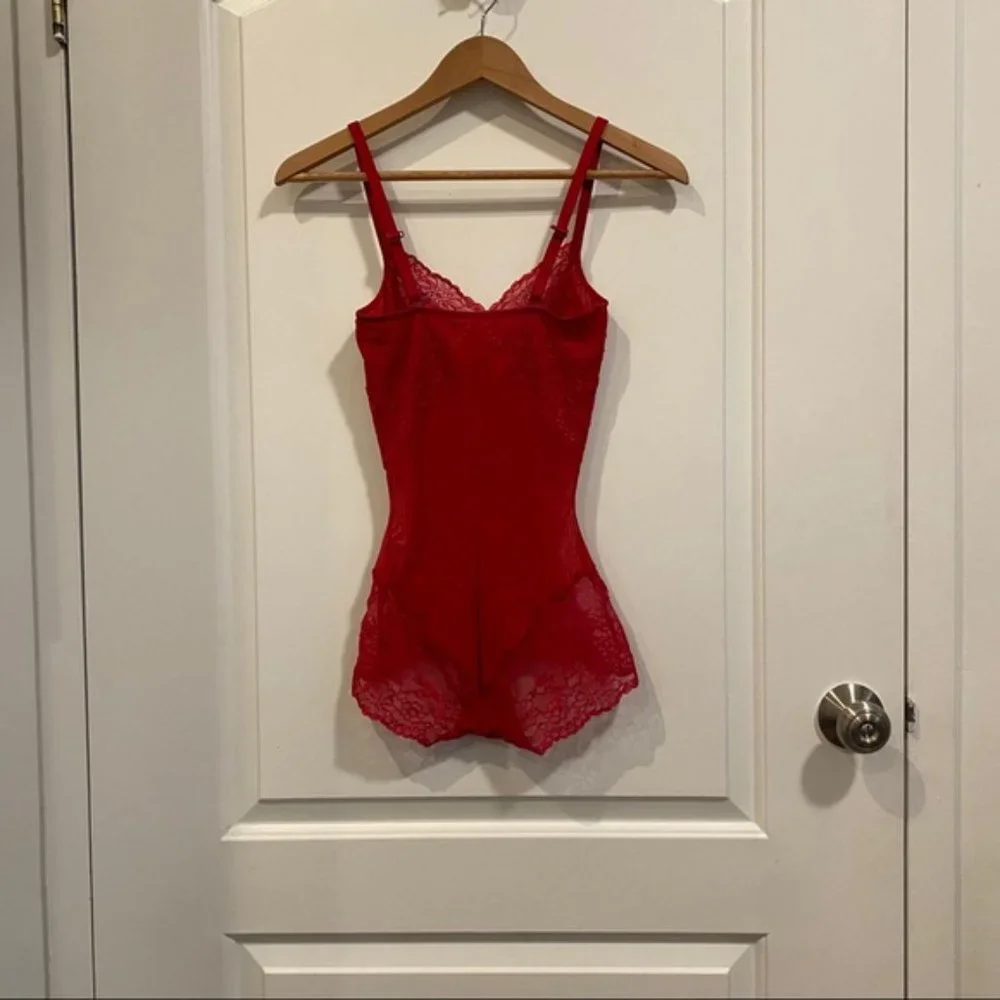 Spanx Spotlight on Lace Bodysuit in Red - Picture 6 of 6